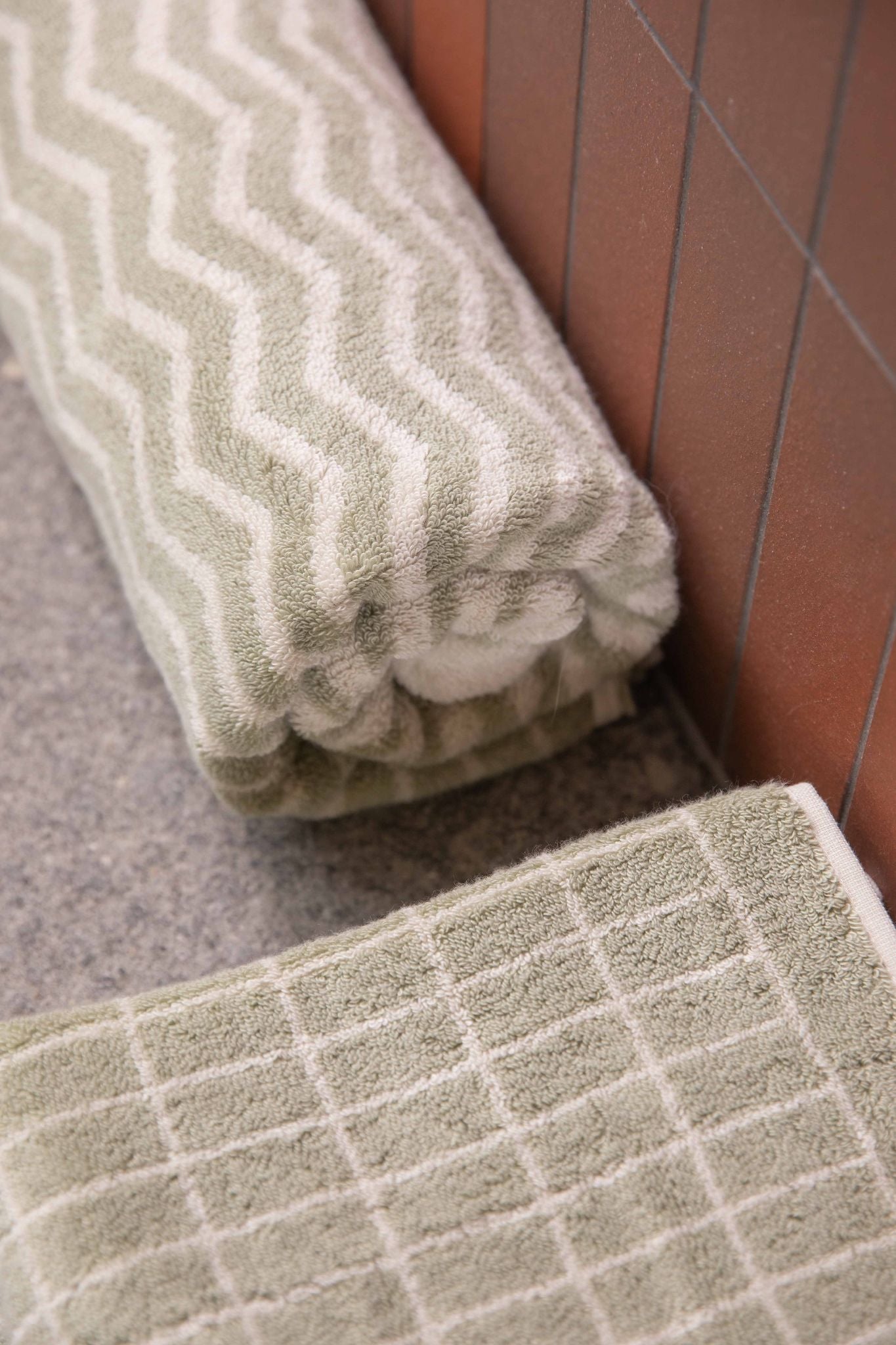 organic cotton bath towels in sage and sand